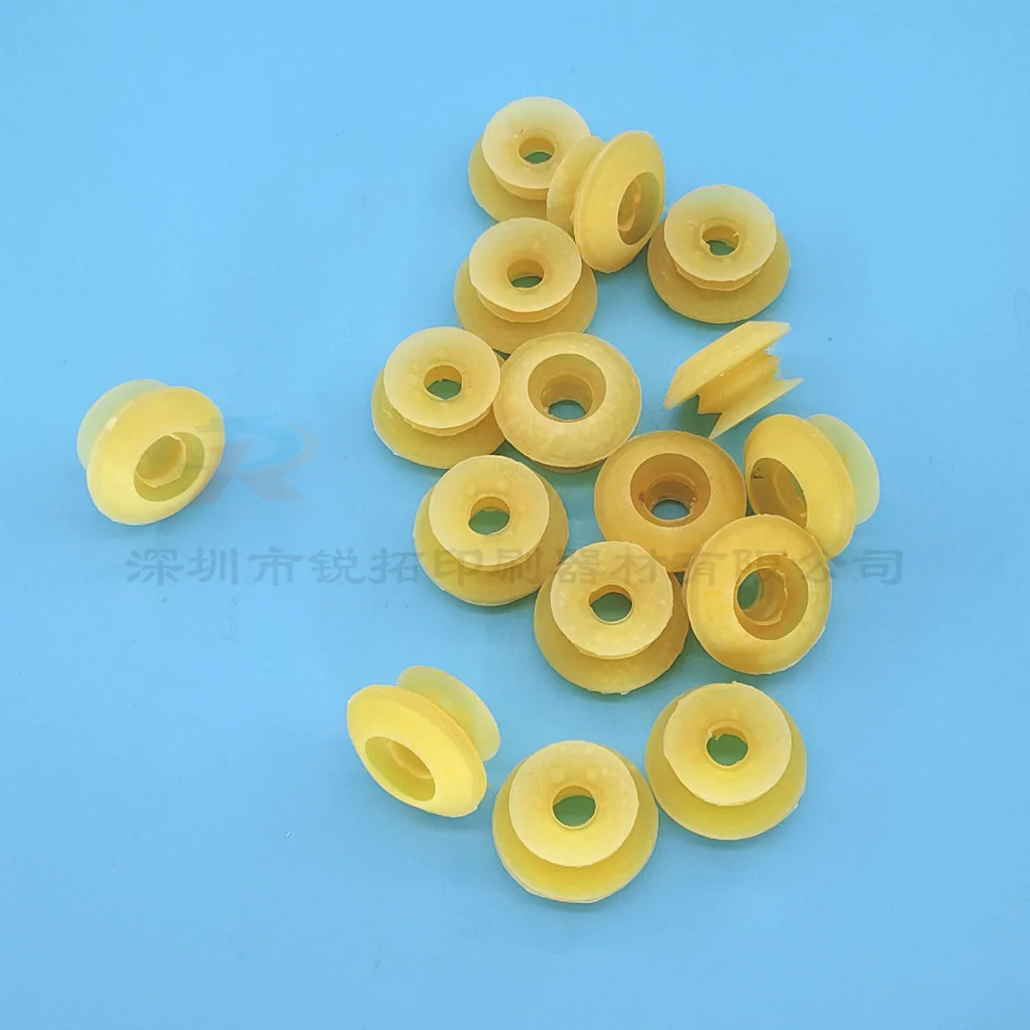 Three-Layer Suction Nozzle