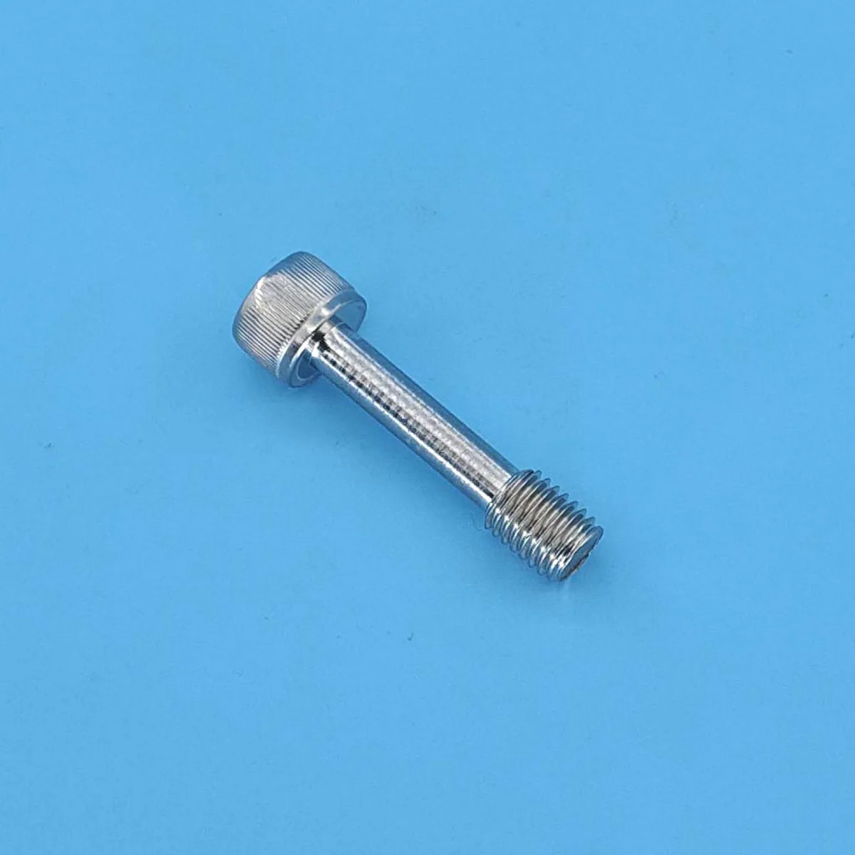 Roland Screw